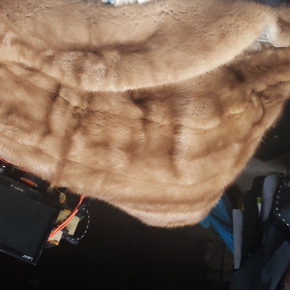 Minx coat and throw over - Picture 3 of 6